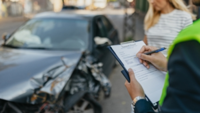 How a Semi-Truck Accident Attorney Determines Who Is Legally Responsible After a Crash
